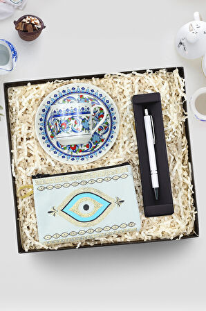 Beyaz Tükenmez Kalem & Geleneksel Motifli Fincan & Nazarlıklı Kadın Cüzdan Hediye Seti