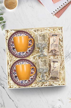 2li Turuncu Kahve Fincanı & 2li Tek İçimlik Türk Kahvesi & 2'li Kahve Yanı Su Kadehi Hediye Seti