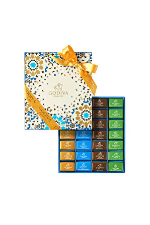 Beyaz Fincan & Çiçek & Türk Kahvesi & Bayram Çikolatası & Kolonya Hediye Seti