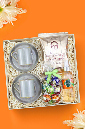2'li Gri Porselen Fincan & Mehmet Efendi Türk Kahvesi & Sprey Kolonya & Lavi Çikolata Hediye Seti