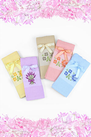 Özel Kesesinde Mutfak Havlusu & Eyüp Sabri Tuncer El Kremi & Lotus Mum Hediye Seti