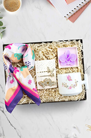 Kelebek Tasarım T Kupa & Fular & 3'lü Set Tel Toka & Kutulu Mum Hediye Seti