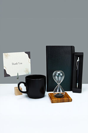 Siyah Defter & Siyah Tükenmez Kalem & Not Tutucu & Siyah Mat Kupa & Magnetik Kum Saati Hediye Seti