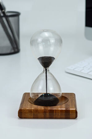 Siyah Defter & Siyah Tükenmez Kalem & Not Tutucu & Siyah Mat Kupa & Magnetik Kum Saati Hediye Seti