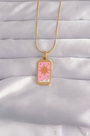 316L Çelik Renk Pembe Mineli Güneş Model Tarot Kolye