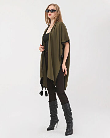 Kadın Büyük Beden Püsküllü Triko Panço