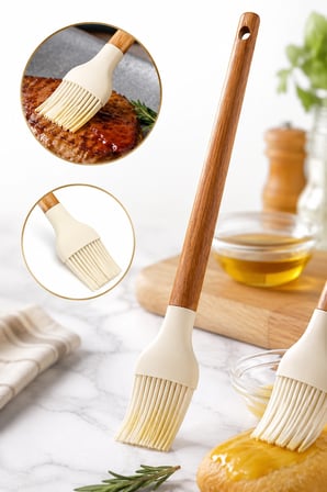 Ahşap Saplı Premium Silikon Yağlama Fırçası 28 cm - BPA İçermez, Isıya Dayanıklı Hamur, Yumurta, Et ve Izgara Marinasyon Fırçası