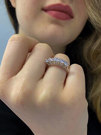 Sertifikalı Swarovski Taşlı Beştaş 925 Gümüş Yüzük