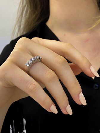 Sertifikalı Swarovski Taşlı Beştaş 925 Gümüş Yüzük
