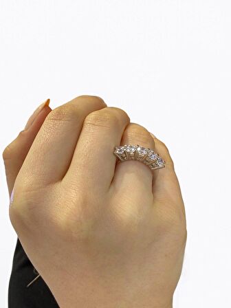 Sertifikalı Swarovski Taşlı  Beş Taş 925 Gümüş Yüzük