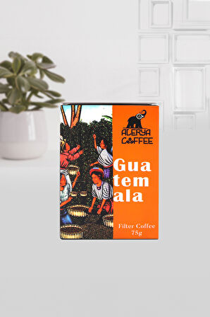 İyi Ki Doğdun Peluş Ayıcık & Harf Mum & Siyah Kupa & Godiva Çikolata & Filtre Kahve Hediye Seti