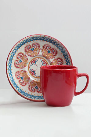 Yılbaşına Özel Kutusunda Kırmızı Türk Kahvesi Fincanı & 2'li Türk Kahvesi & Defter & Mum Hediye Seti