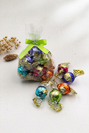 Pembe Çiçekli Kutusunda Çiçek Buketi & Lavi Çikolata & Çiçek Kupa Hediye Seti