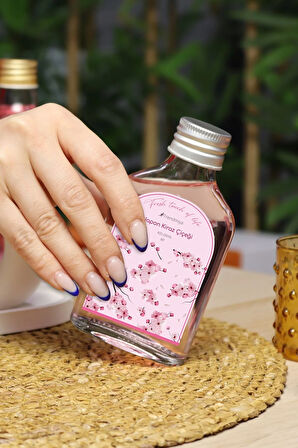 Godiva Çikolata & Kolonya & Baskılı Kupa & Bardak Altlığı & Mehmet Efendi Filtre Kahve Hediye Seti