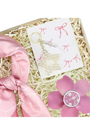 Motto İnci Yıldız Anahtarlık & Fular & Krem Hediye Seti