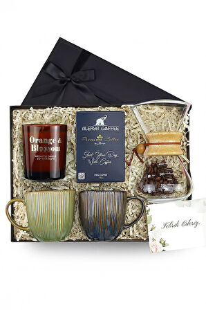 Karaf & 2'li Porselen Kupa & Alerya Kahve & Bardak Mum Çiftlere Premium Hediye Seti