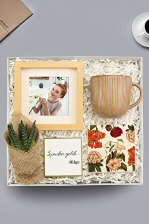 Ahşap Görünüm 13x13 cm Paspartu Çerçeve & Sukulent & Porselen Kupa & Taş Bardak Altlığı Hediye Seti