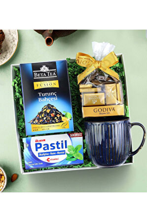 Çizgili Kupa & Godiva Çikolata & Beta Tea Bitki Çayı & Pastil Hediye Seti