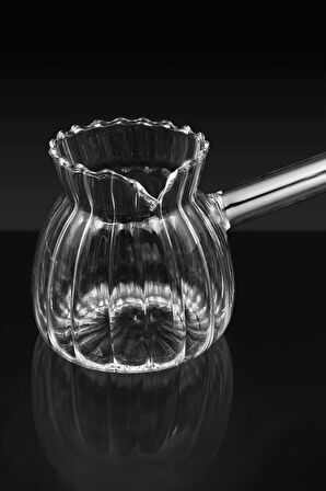 2'li Siyah Mat Fincan & 2'li Tek İçimlik Türk Kahvesi & Cam Cezve & Buket Çiçek Hediye Seti