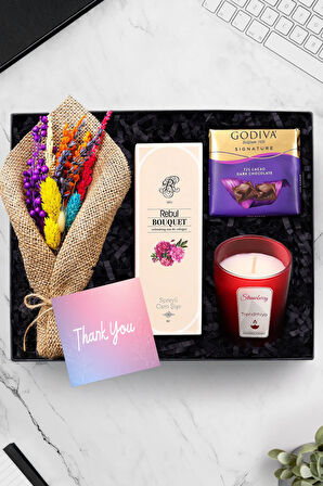 Çiçek Buketi & Godiva Çikolata & Rebul Bouquet Kolonya & Çilek Kokulu Bardak Mum Hediye Seti