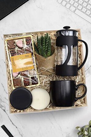 Metal Kutulu Mum & Canlı Sukulent Çiçek & Siyah French Press & Kupa & Vela Çikolata Hediye Seti