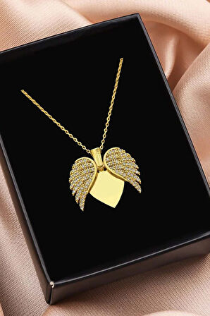 Melek Kanatlı Kolye & Kurutulmuş Çiçek Buketi & Fincan Hediye Seti