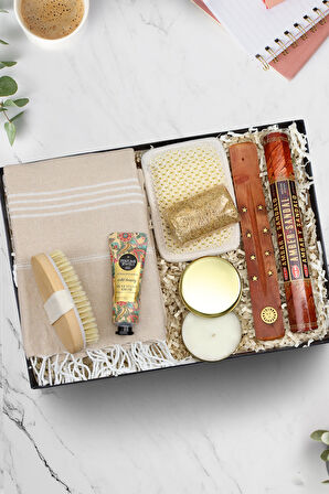 Peştemal  Mum  El Kremi  Çubuk Tütsü Doğal At Kılı Fırçası  Kabak Lifli Sabun  Duş Kesesi