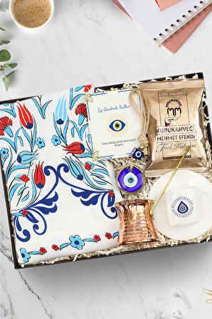 Tasarım Fincan & Peştemal & Bakır Cezve & Türk Kahvesi & Nazar Boncuklu Kapı Süsü Hediye Seti