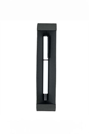 Beyaz Defter & Beyaz Roller Kalem & Beyaz Çizgili Porselen Kupa Hediye Seti