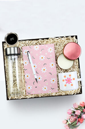 Pembe Tasarım Defter & Dereceli 300ml Cam Matara & Pembe Metal Kutulu Mum & T Kupa Hediye Seti