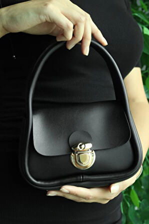 Yılbaşına Özel Kutusunda Fular & Kadın Çanta & Çelik Inci Kalp Kolye Hediye Seti