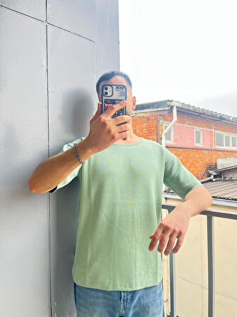 Erkek Geniş Yaka Oversize Triko T-Shirt
