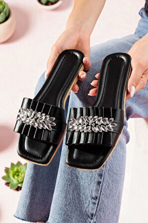 Kadın Günlük Taşlı Tokalı Terlik TS1188