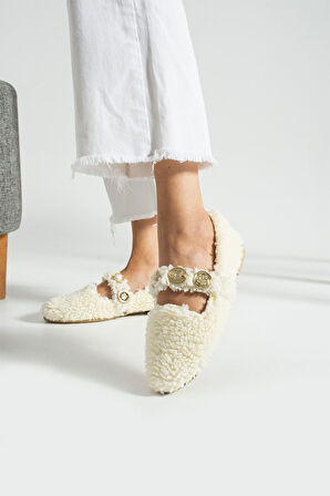 Kadın Tokalı Tüylü Peluş Babet Ev Terliği TS1190