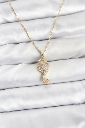 316L Çelik Zincir Gold Renk Deniz Atı Model Zirkon Taşlı Kadın Kolye - TJ-BKO10895