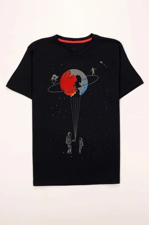 Evren Temalı Tasarım Tshirt