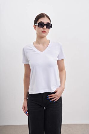 Kadın V Yaka Basic Tshirt