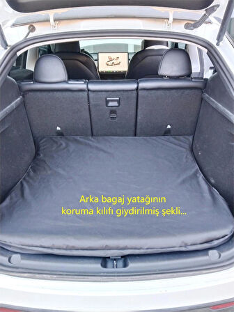 Tesla - Model Y Uyumlu Oto Arka Koltuk Yatağı - Si̇yah - 6 Cm Kuştüyü Sünger, Yastıklı, Çantalı