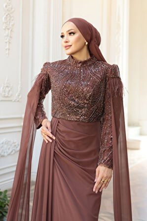 - Pelerin Detaylı Kahverengi Tesettür Abiye Elbise 52592KH