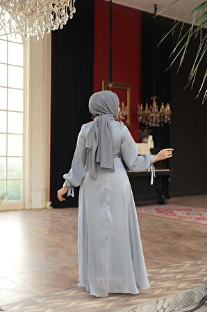 Drape Detaylı Gri Tesettür Abiye Elbise 62201GR