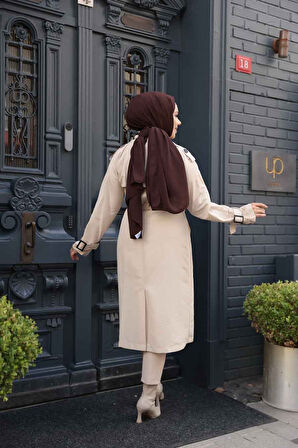 Tokalı Kemerli Bej Tesettür Trençkot 26412BEJ