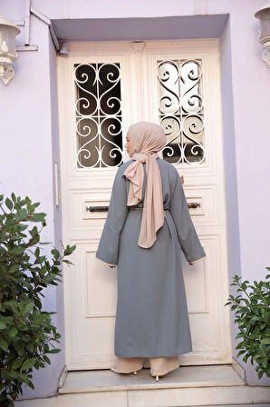 Yırtmaç Detaylı Gri Tesettür İkili Takım 76112GR