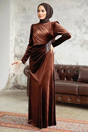 Tesettürlü Abiye Elbise - Drape Detaylı Kahverengi Tesettür Kadife Abiye Elbise 36891KH