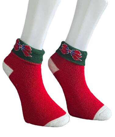 BAYAN YENİ YIL KIVRIK ÇORAP
