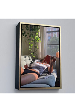 Ahşap Çerçeveli Kitap Okuyan Kadın Tablosu-7743