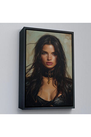 Ahşap Çerçeveli Esmer Latin Güzeli Kadın Tablosu-7779