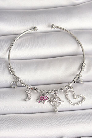 Pirinç Gümüş Renk Sallantı Zirkon Taşlı Gezegen Figür Kalp Detay Charm Kadın Bileklik