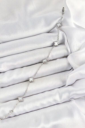 316L Çelik Beyaz Sedef Yonca Model Gümüş Renk Kadın Bileklik