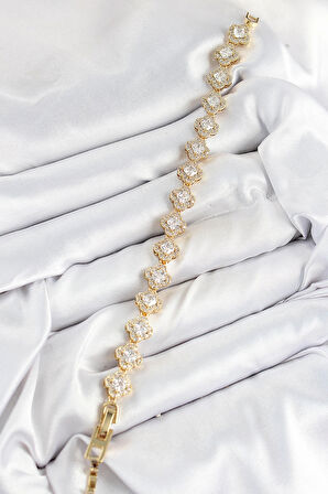 Pirinç Zirkon Taşlı Yonca Baget Model Gold Renk VIP Seri Kadın Bileklik