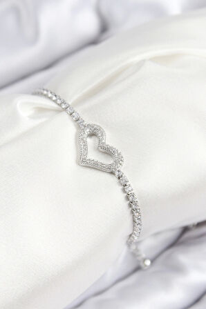 Pirinç Zirkon Taşlı Kalp Model Gümüş Renk Asansörlü Kadın Bileklik